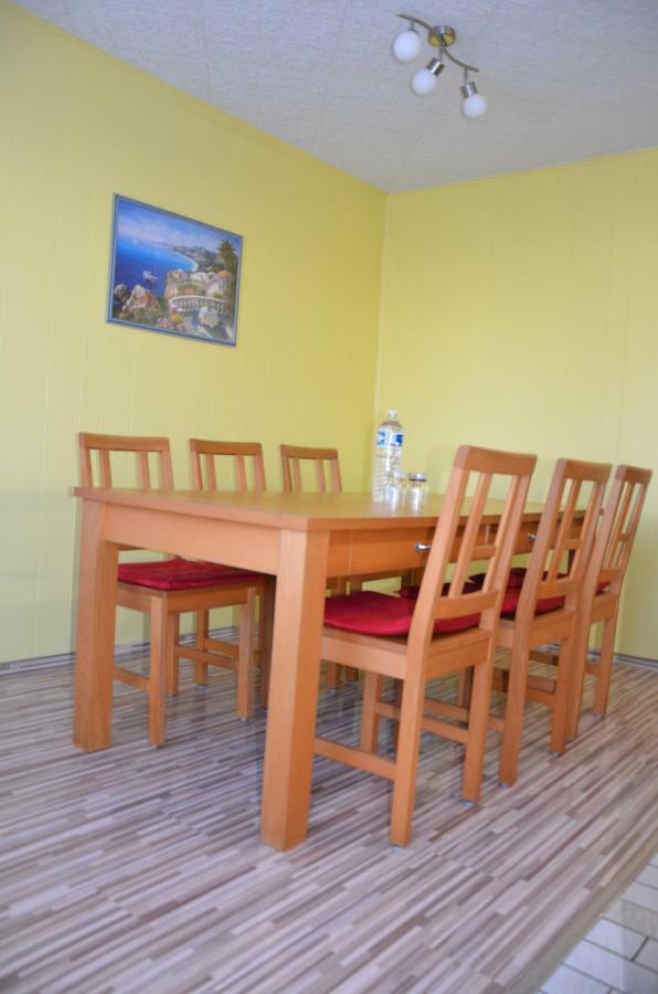 Ferienwohnung Pascale Меттлах Екстер'єр фото